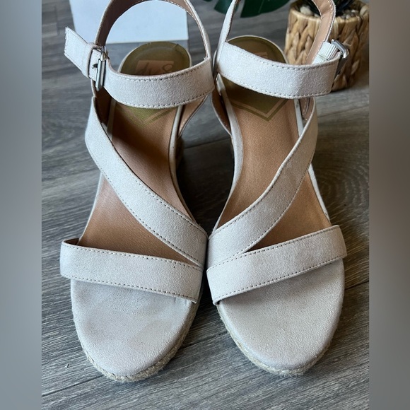 Dolce Vita DV8 Pierre faux suede Strappy cork Wedge Sandals. Size 8 - Picture 3 of 8